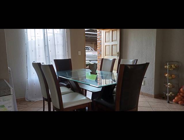 3 BEDROOM TOWNHOUSE RENTED IN ANDEON